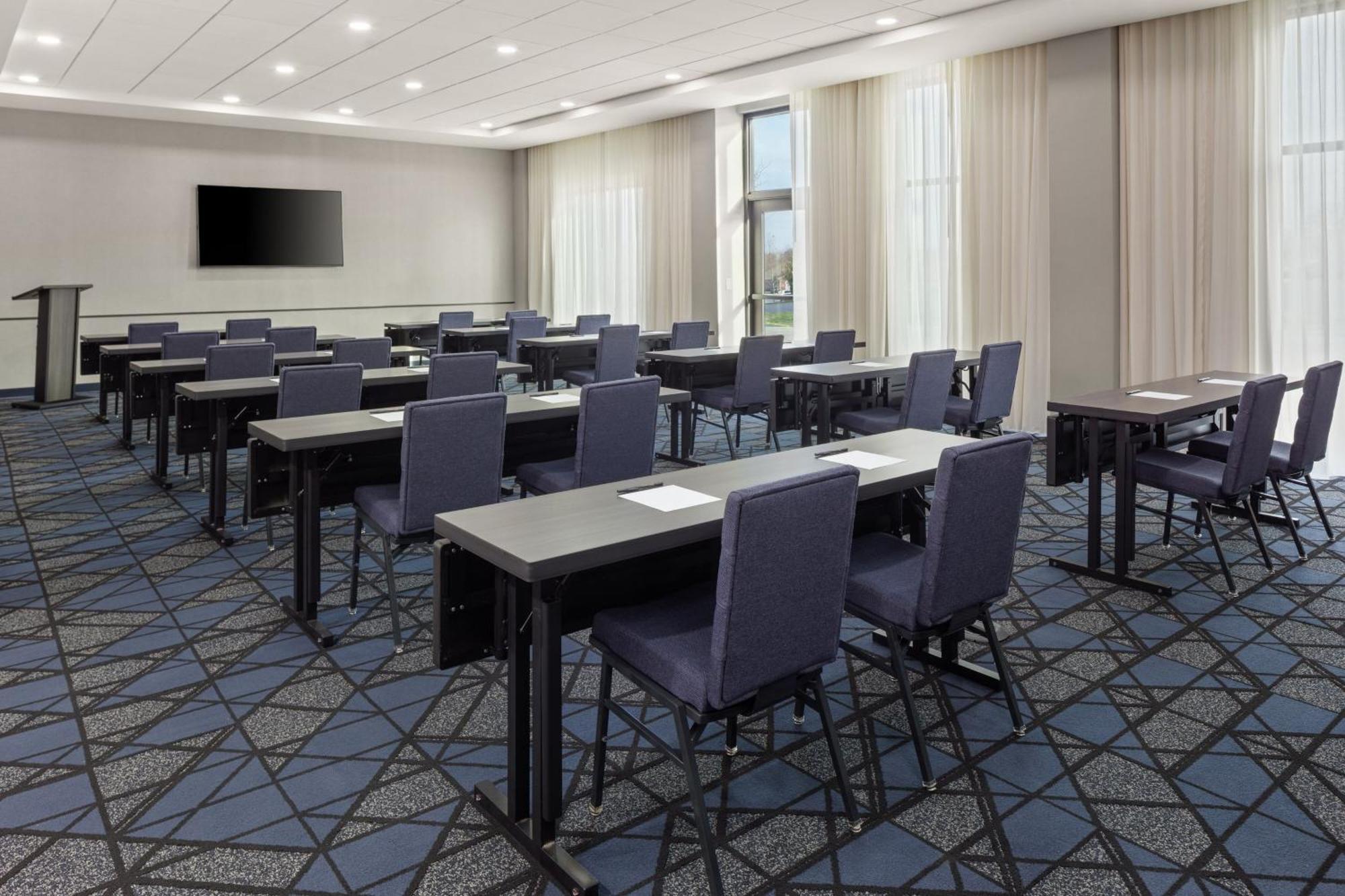 Courtyard By Marriott Bettendorf Eksteriør billede